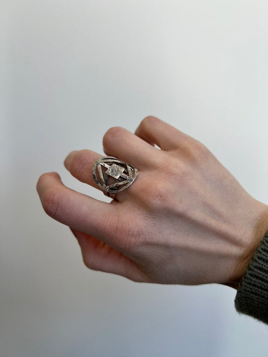Shield Ring