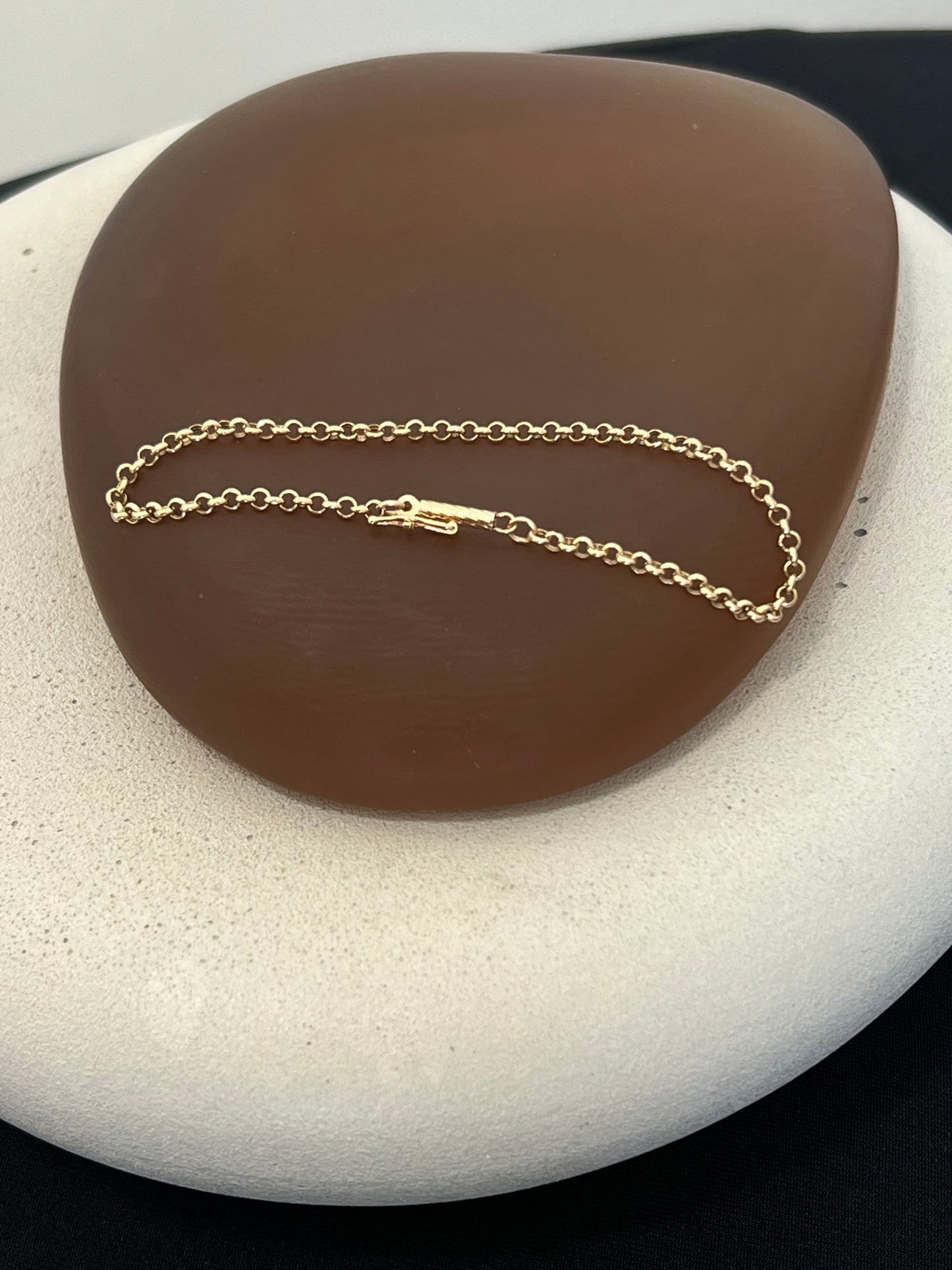 Rolo Chain Bracelet with Barrel Clasp