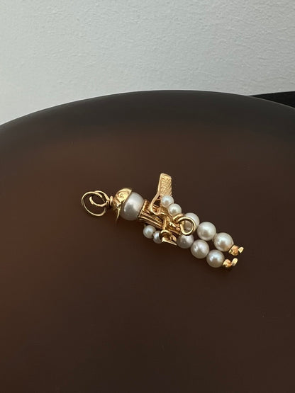 Pearl Golfer