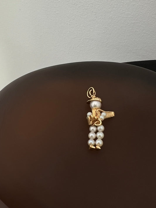 Pearl Golfer