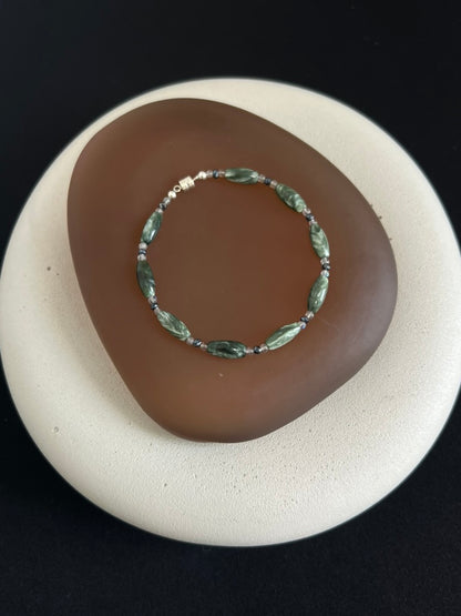 Malachite, Spinel, and Labradorite Bracelet