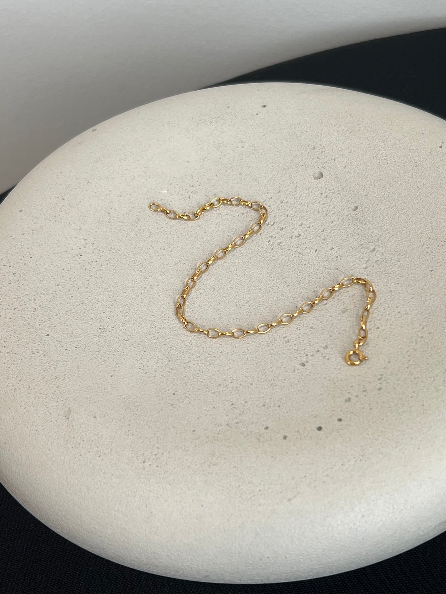 Elongated Rolo Chain - 10kt